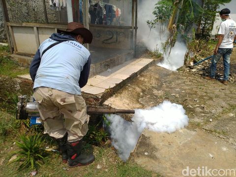 Fogging masih dilakukan di Royal Citayam 