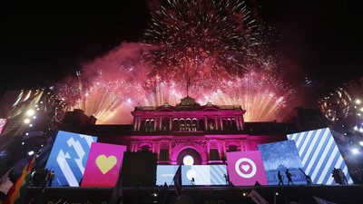 Pesta Kembang Api Sambut Pelantikan Presiden Argentina