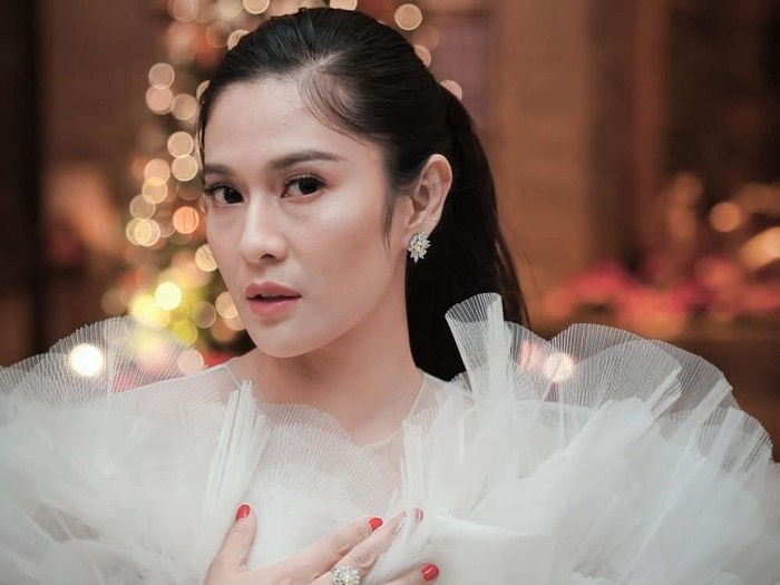 Dian Sastrowardoyo Dian Sastrowardoyo