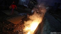 Gubernur DKI Jakarta Anies Baswedan menyatakan bahwa setengah dari warga DKI Jakarta tidak memiliki rumah sendiri. Hal itu disampaikan Anies saat menghadiri acara Hari HAM Internasional. 