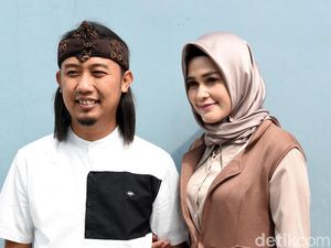 Anak Ade Jigo Meninggal di Dalam Kandungan Usia 7 Bulan