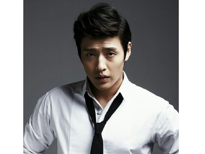 Kang Ha Neul