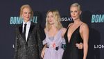 Sexy In Black! Gaya Charlize Theron dengan Mini Dress Dior