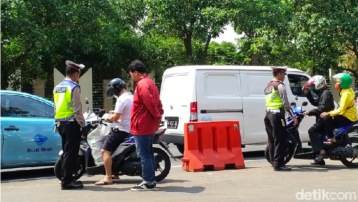 Razia Pajak Kendaraan di Jaksel,