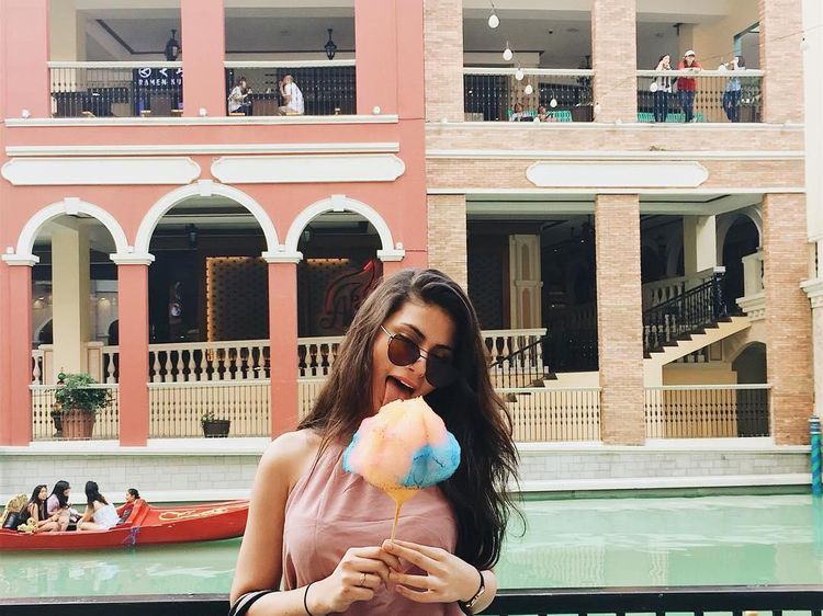 Kulineran Cantik Gazini Ganados, Miss Universe Filipina 2019 Pemenang Kostum Nasional