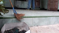 Akibat peristiwa ini, kaca rumah Ngadilah, di Desa Balecatur, Kecamatan Gamping, Sleman, pecah. Tembok rumah juga menghitam.