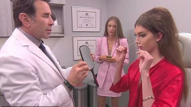 Ekstrem! Transgender Niat Pasang Implan Payudara di Kepala Demi Mirip Boneka