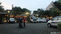 Tim detikcom pun sempat melihat lokasi persiapan lokasi pernikahan Cut Tari dan Richard Kevin.