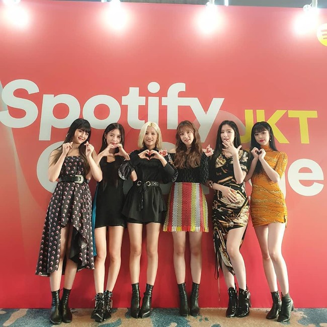 Meski gagal masuk Blackpink, Miyeon berhasil debut di bawah agensi Cube Entertainment bernama (G)I-DLE. Meksi tidak bersama Blackpink, Miyeon juga sukses dengan (G)I-DLE yang beranggotakan enam orang. (G)I-DLE bahkan dianggap sebagai salah satu girlband baru terbaik. Foto: Instagram @official_g_i_dle
