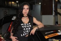 Meloon, Miss Bangkok yang Senang Mobil Bertenaga Besar