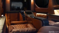 Hal lain yang membuat mereka berbeda, adalah sebelum hasil modifikasi mobil dilepas ke pasaran, secara berkala produk dicoba terlebih dahulu oleh tim khusus yang melakukan pengecekan menyeluruh. Pool/Lombardi Auto.