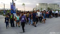 Rangkaian seremoni penutupan hingga pesta kembang api akan dilakukan di stadion tersebut.