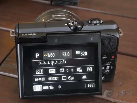 EOS M200, Mirrorless Entry Level Anyar Canon