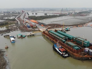 Bangun PLTGU Jawa Capai 45,5%, Pertamina Catat 5 Juta Jam Kerja Aman