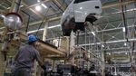 Lihat Yuk! Proses Perakitan Isuzu Traga