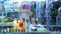 Apabila ingin buah tangan atau suvenir untuk teman maupun kerabat di rumah, tempat ini pun cukup strategis. Khususnya bagi kamu yang suka Shinchan (Randy/detikcom)