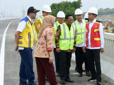 Jokowi Cek Tol Jakarta-Cikampek