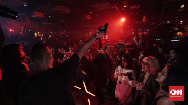 Sepekan Jadi 'Anak Party' Karaoke Jaksel (FOKUS)