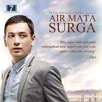 Richard Kevin kembali membuat hati wanita ambyar saat membintangi film Air Marta Surga yang diangkat dari novel karya Aguk Irawan. Dalam film yang dirilis pada 2015 itu, Kevin berperan sebagai dosen bernama Fikri. Dia beradu akting dengan Dewi Sandra sebagai suami-istri di film tersebut. Foto: Twitter @therichardkevin