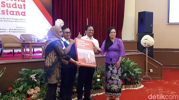 Bedah Buku 'Cerita dari Sudut Istana'