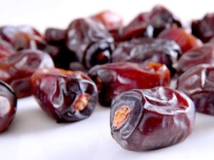 5 Manfaat Air Rendaman Kurma untuk Anak hingga Ibu Hamil
