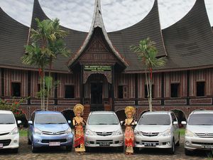 Bukan Karena Muat Banyak, Ini Alasan Orang Indonesia Suka Mobil MPV