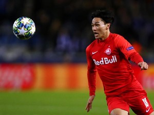 Minamino Dikabarkan Jalani Tes Medis di Liverpool Hari Ini