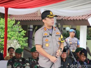 Profil Kombes Ade Ary Kapolres Jaksel Pengganti Kombes Budhi Herdi