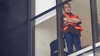 Toto disangkakan KPK menyepakati duit suap untuk Neneng Hasannah Yasin saat aktif sebagai Bupati Bekasi.