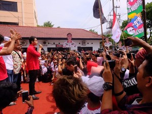 Cerita di Balik Panggung Karpet Merah Gibran di Kantor PDIP Jateng
