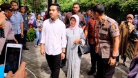 Gibran mengungkapkan sebelum berangkat menuju kantor DPD PDIP Jateng untuk mendaftar Pilwalkot Solo, putra sulung Jokowi itu telah meminta doa kepada keluarga besar. Bayu Ardi Isnanto/Dok. Detikcom.