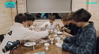 Slurrp! Suga BTS Bagikan Resep Bikin Kimchi Jjigae dan Kimchi Ramyun