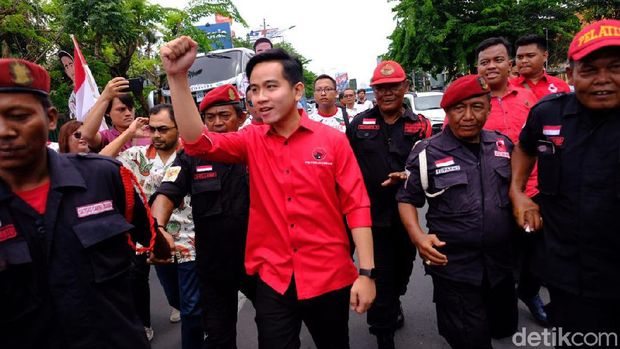 Cara Jokowi Tepis Dinasti Politik Gibran-Bobby 