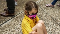Imbas kabut asap tersebut, kualitas udara di Sydney pun memburuk dan dianggap berbahaya, sehingga warga pun diimbau untuk mengenakan masker saat akan beraktivitas di luar ruangan.