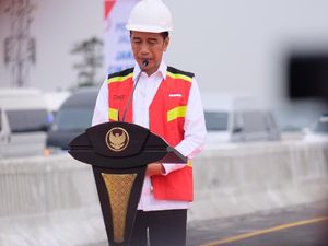 Jokowi Respons Heboh Tudingan Germo di Garuda