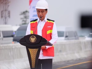 Komentar Jokowi soal Tudingan Germo di Garuda Indonesia