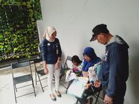 Warga Tanah Abang Rasakan Mudahnya Urus BPJS Kesehatan di Mobil MCS