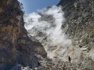 Kawah Candradimuka dalam Kisah Gatotkaca Ada di Gunung Lawu