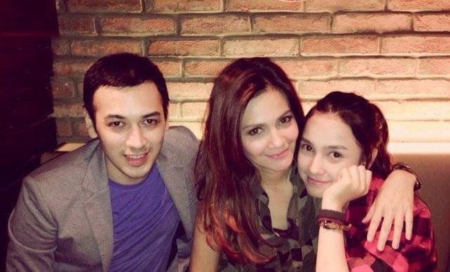 Bernaung di bawah manajemen yang sama, Richard Kevin dan Cut Tari pun kerap menghadiri satu acara bersama-sama. Keduanya sempat dikabarkan pacaran beberapa waktu lalu namun dibantah Tari. Dan kini keduanya akan berakhir di pelaminan. Foto: Twitter @therichardkevin