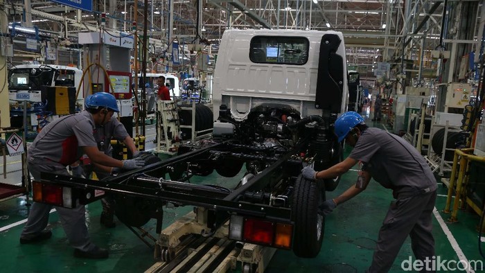 Ekspor perdana Isuzu Traga baru saja diresmikan. Mobil ini dirakit di pabrik Isuzu Karawang Plant, Jawa Barat. Yuk lihat prosesnya.