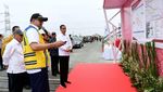 Saat Jokowi Cek Langsung Jalan Tol Jakarta-Cikampek