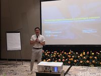 Ken Qijian, VP Public Affairs & Communications Huawei Indonesia