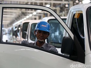 Dua Masalah Serius Pabrikan Mobil Indonesia: BBM Naik dan Chip Langka