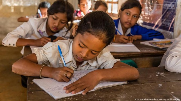 Marak Diskriminasi, Kamboja Didik Murid Sekolah Soal LGBT+ Marak Diskriminasi, Kamboja Didik Murid Sekolah Soal LGBT+