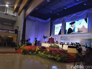 Ketum Muhammadiyah Haedar Nashir Dikukuhkan Jadi Guru Besar UMY