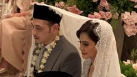 Prosesi akad nikah Richard Kevin dan Cut Tari yang diabadikan sahabatnya. Dok. Instagram