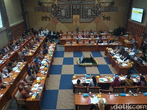 DPR Tolak Iuran BPJS Kesehatan Naik saat Corona