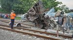 Kereta Pengangkut Semen Anjlok di Blora