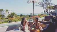 Belum lama ini, pedangdut Aida Saskia menyiarkan percobaan bunuh dirinya secara live di instagram pribadinya. Banyak orang yang menyangka bahwa depresi menjadi alasan dirinya melakukan hal tersebut. Foto: Instagram @aidasaskia.new