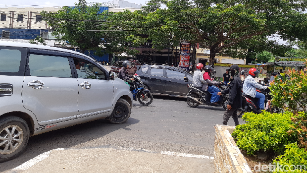 Putaran lalu lintas di Makassar